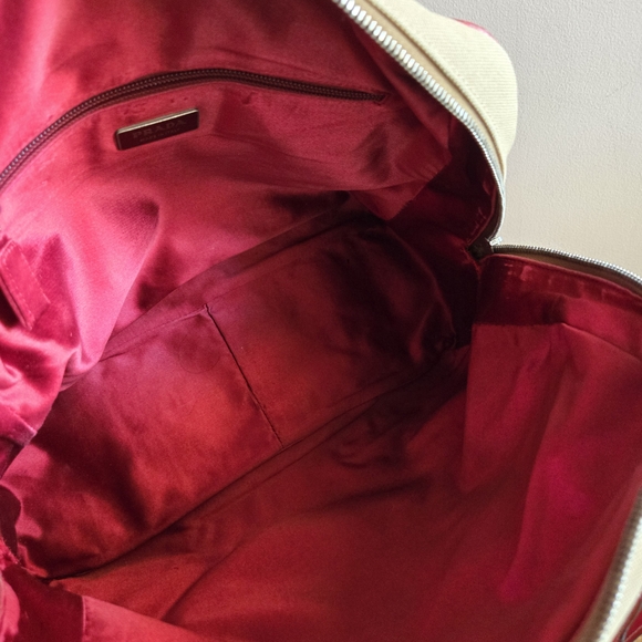 Prada Vintage Elegant Red and Cream Women's Handbag - Picture 6 of 9